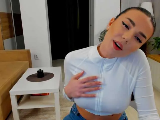 Live sex webcam photo for BellaaDona #292790946