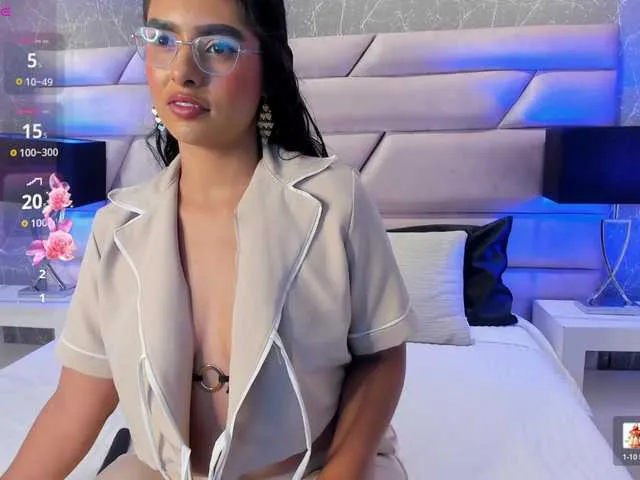 Live sex webcam photo for BellaaGrace #293572453