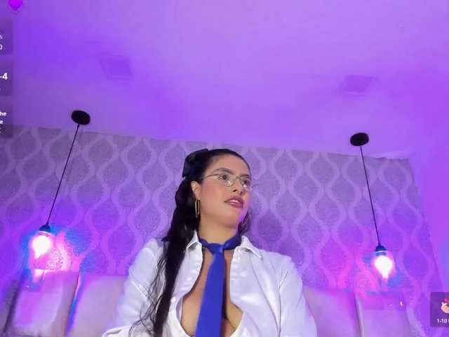 Live sex webcam photo for BellaaGrace #293715159