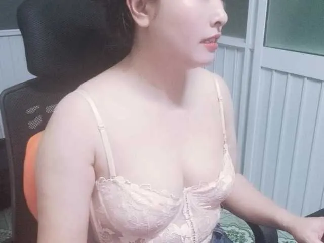 Live sex webcam photo for Benahot69 #289914187