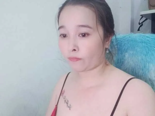 Live sex webcam photo for Benahot69 #290321706