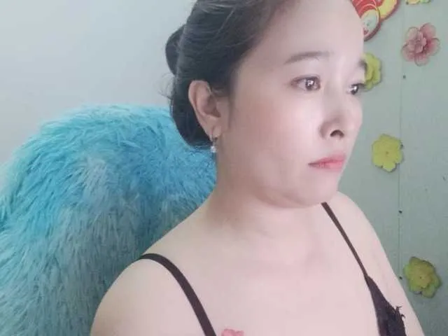Live sex webcam photo for Benahot69 #290327196