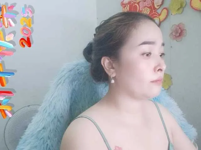Live sex webcam photo for Benahot69 #290647297