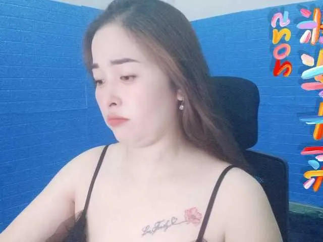 Live sex webcam photo for Benahot69 #290950641