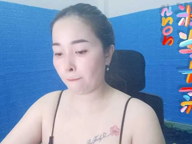 Live sex webcam photo for Benahot69 #290958272