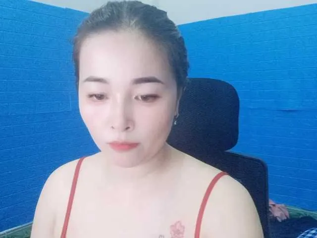 Live sex webcam photo for Benahot69 #291125542