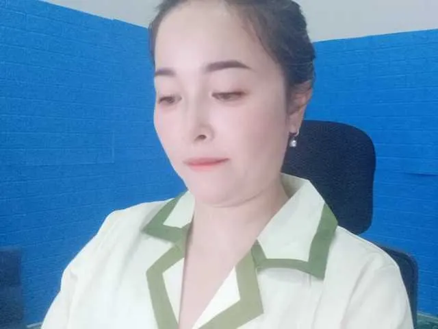 Live sex webcam photo for Benahot69 #291228093