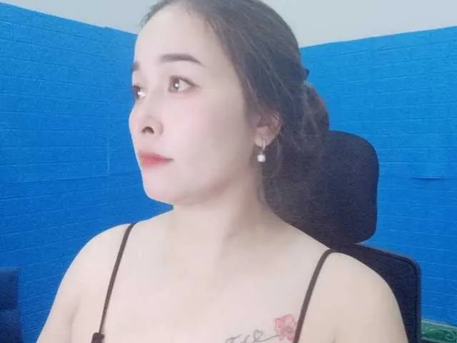 Live sex webcam photo for Benahot69 #291238074