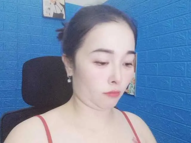 Live sex webcam photo for Benahot69 #291641088