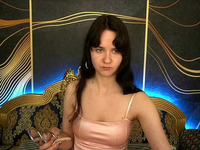 Live sex webcam photo for BerryDiva #291429985