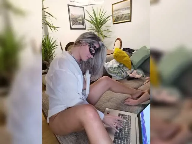 Live sex webcam photo for Beshenayakisk #272518958