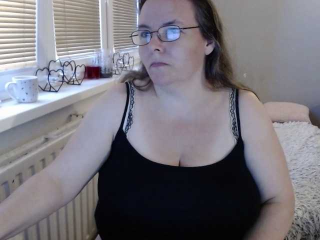 Live sex webcam photo for Bessy123 #273702741