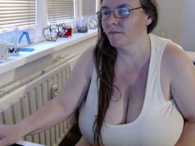 Live sex webcam photo for Bessy123 #273933505