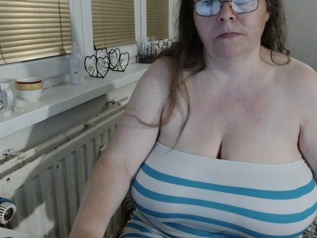 Live sex webcam photo for Bessy123 #275457691