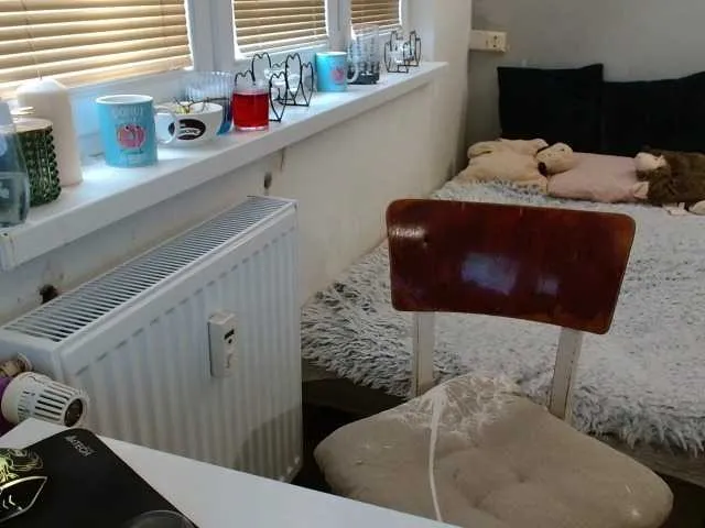 Live sex webcam photo for Bessy123 #277229223
