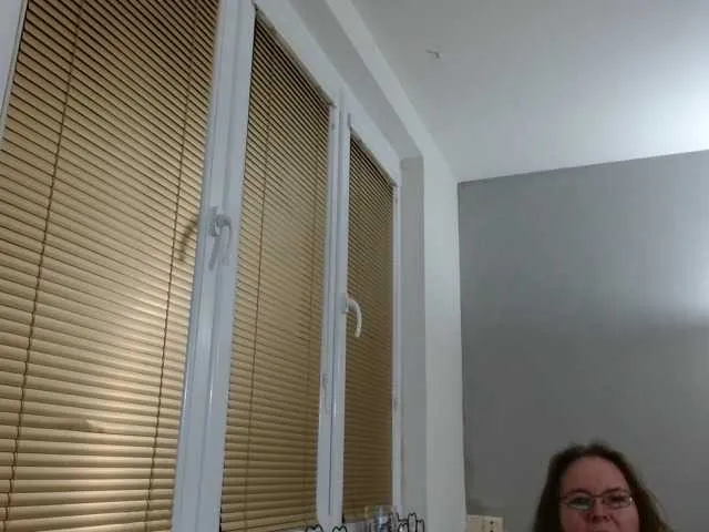 Live sex webcam photo for Bessy123 #277602968