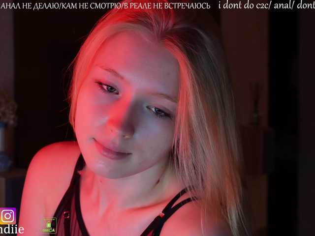 Live sex webcam photo for Bestblondie #275600444