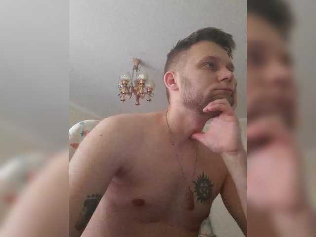 Live sex webcam photo for Bestman9 #290949862