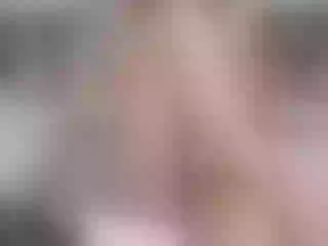 Live sex webcam photo for Besttpussyyy #291211781