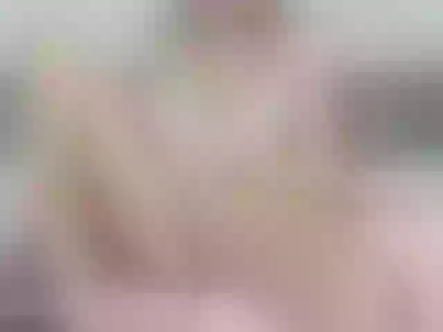 Live sex webcam photo for Besttpussyyy #291244594