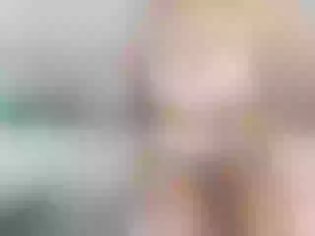 Live sex webcam photo for Besttpussyyy #291353729
