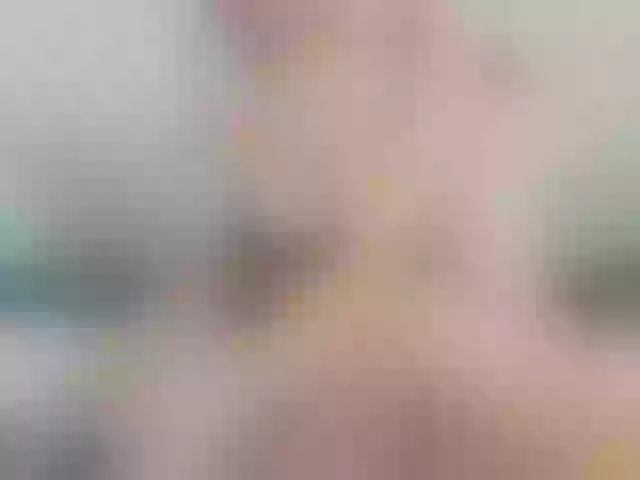 Live sex webcam photo for Besttpussyyy #291358771