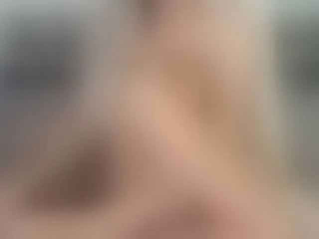 Live sex webcam photo for Besttpussyyy #293092349