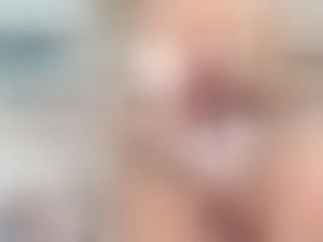 Live sex webcam photo for Besttpussyyy #293696801