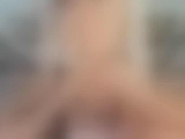 Live sex webcam photo for Besttpussyyy #293889359