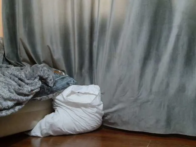Live sex webcam photo for Bet-Lu #290845692