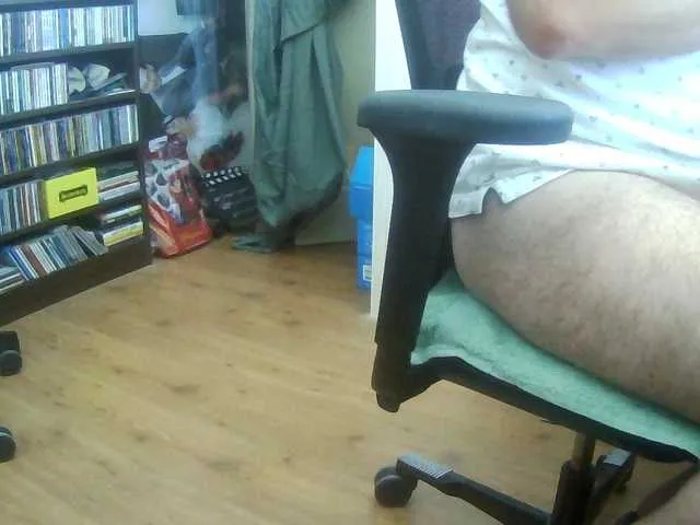 Live sex webcam photo for Bi-horny #291634112