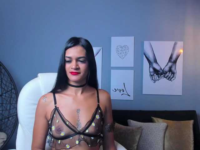 Live sex webcam photo for Bianca-Santil #273664247