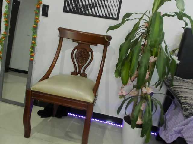 Live sex webcam photo for Bianca-mwc #272103584