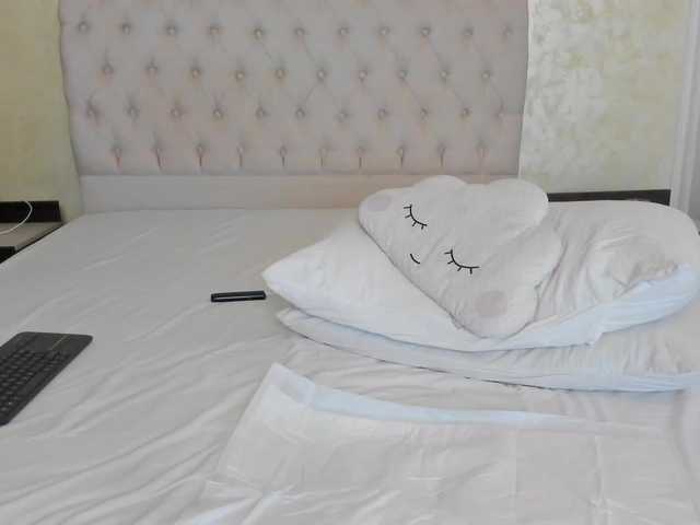 Live sex webcam photo for BiancaCruzzz #292403022