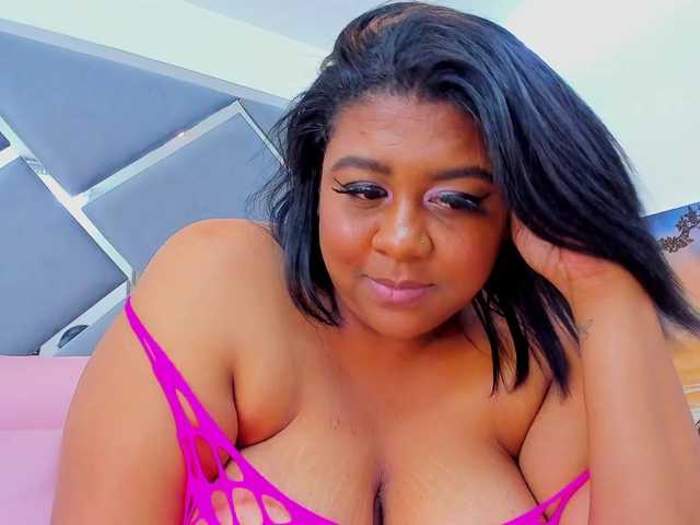 Live sex webcam photo for BiancaFollerach #276428613