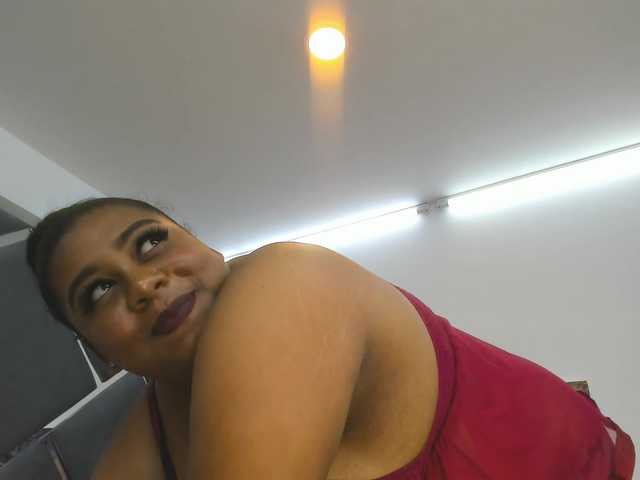 Live sex webcam photo for BiancaFollerach #277259391