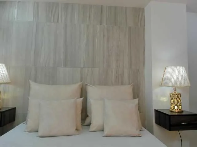 Live sex webcam photo for BiancaFollerach #290191070