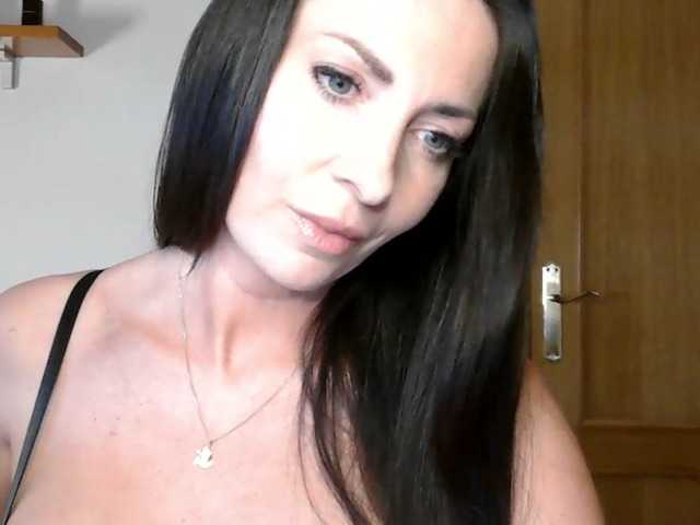 Live sex webcam photo for BiancaLux #290462135