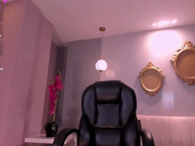 Live sex webcam photo for BiancaPierce #290330587