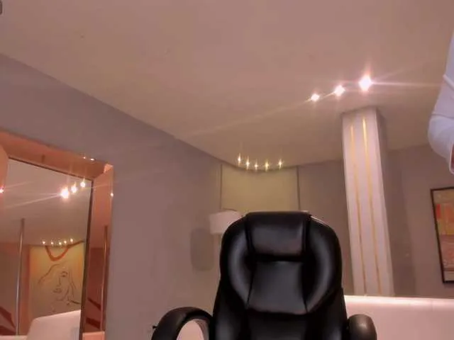 Live sex webcam photo for BiancaPierce #290452990
