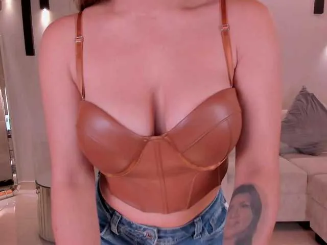 Live sex webcam photo for BiancaPierce #291446101