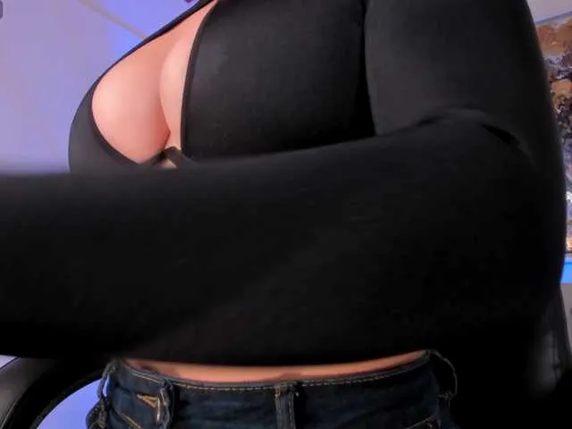 Live sex webcam photo for BiancaPierce #292991509