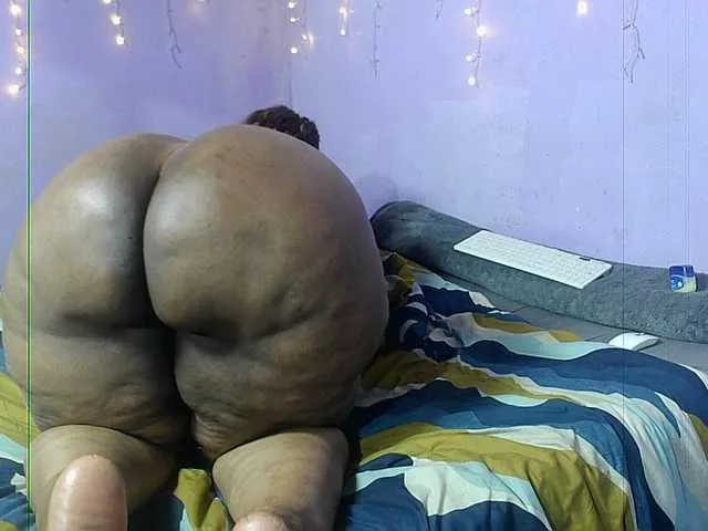 Live sex webcam photo for Big-Ass-Wilma #291178583