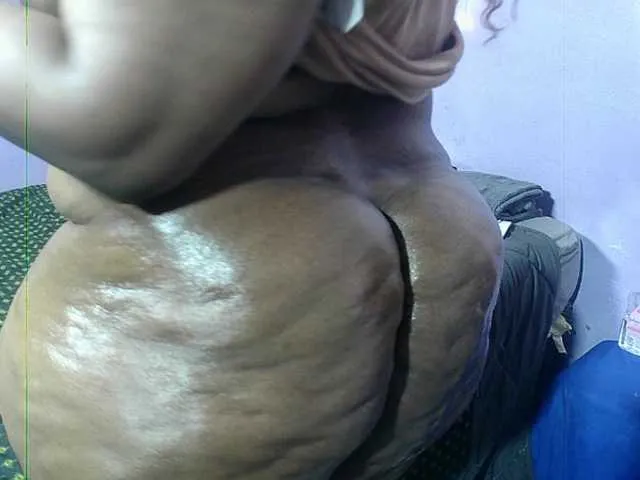 Live sex webcam photo for Big-Ass-Wilma #291183327