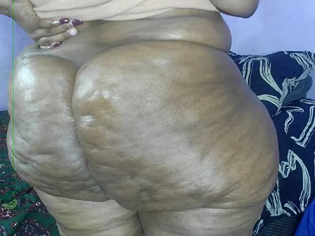 Live sex webcam photo for Big-Ass-Wilma #291369689