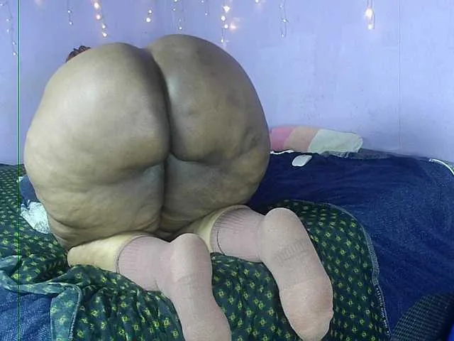 Live sex webcam photo for Big-Ass-Wilma #291458832