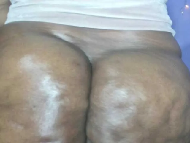 Live sex webcam photo for Big-Ass-Wilma #291739888