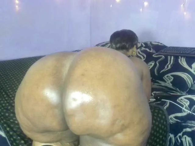 Live sex webcam photo for Big-Ass-Wilma #291972258