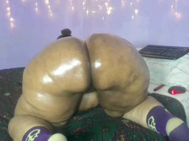 Live sex webcam photo for Big-Ass-Wilma #292001418