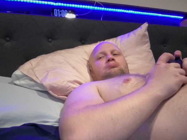 Live sex webcam photo for Big-Ninja #277075552